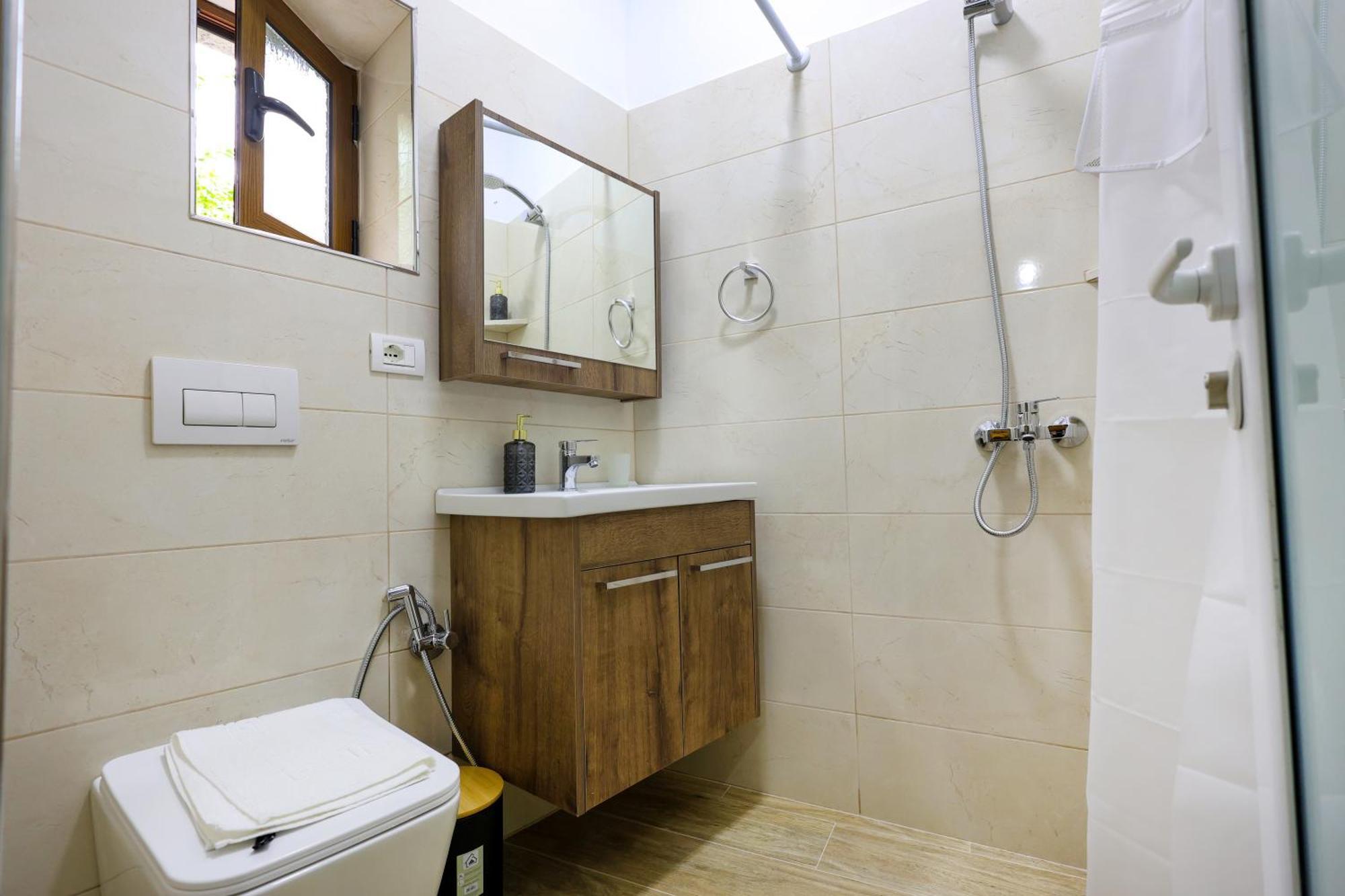 Hotel Vila Vreko B&B Берат Экстерьер фото